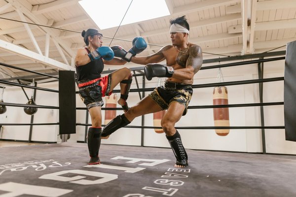Elevate your defense: cutting-edge shadowboxing strategies for uk kickboxers